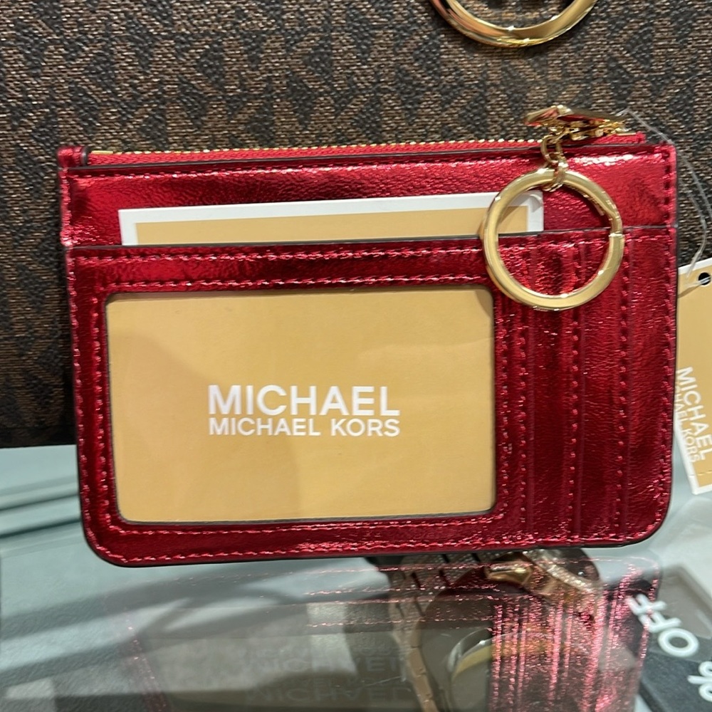 MICHAEL KORS
Jet Set Travel Small Top Zip Coin Pouch With ID Keychain
Crimsn
NWT - Picture 8 of 16